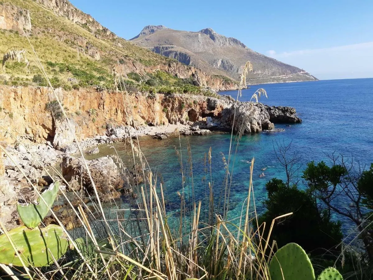 ** Aparthotel 'A Cumerdia - Casa Vacanze Castellammare del Golfo Italy